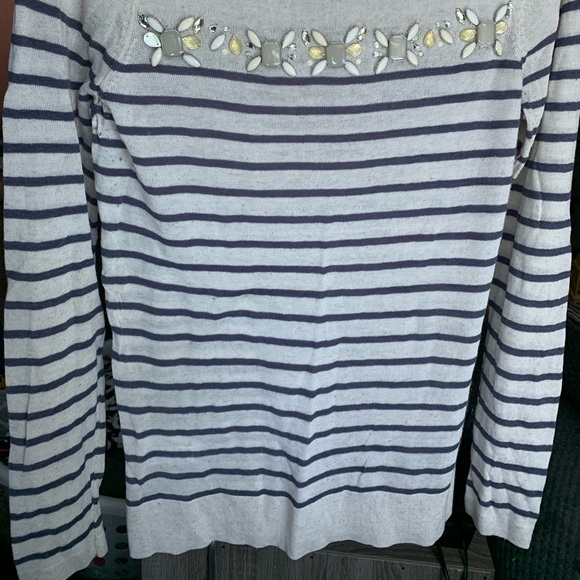 EUC Ann Taylor Loft sweater, women’s sz M - Picture 2 of 3